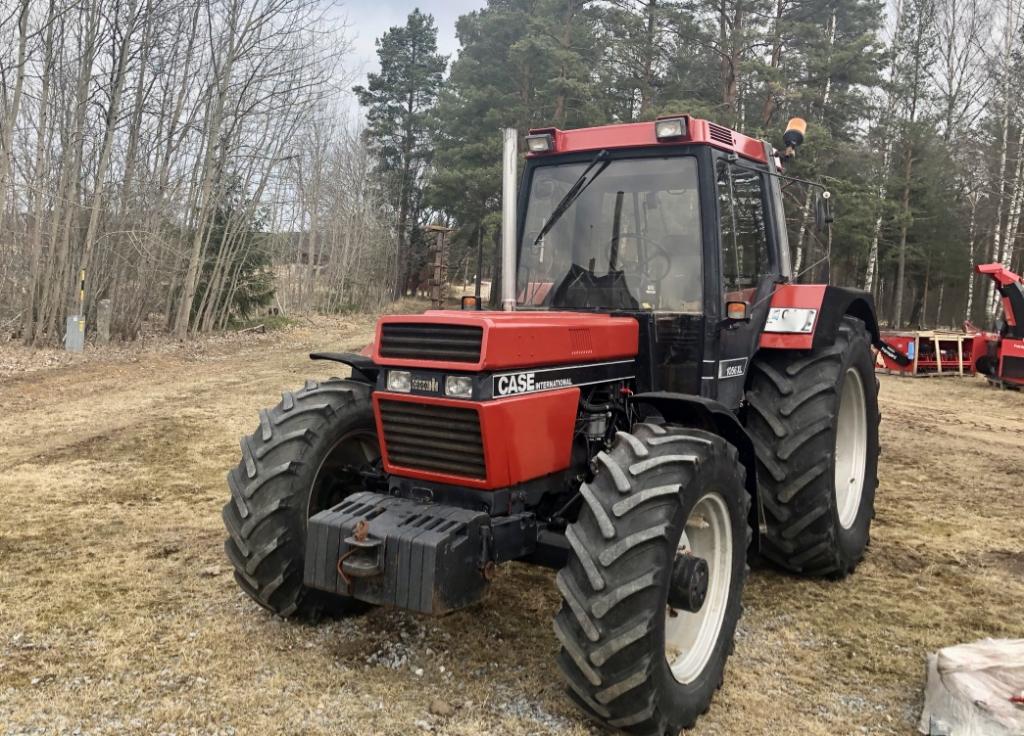 1990 Case International 1056XL